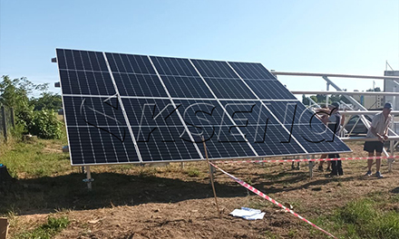 Ligne de production de rayonnages solaires en acier