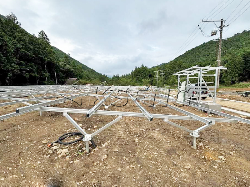 Syst&egrave;me de montage au sol solaire en aluminium 740KW