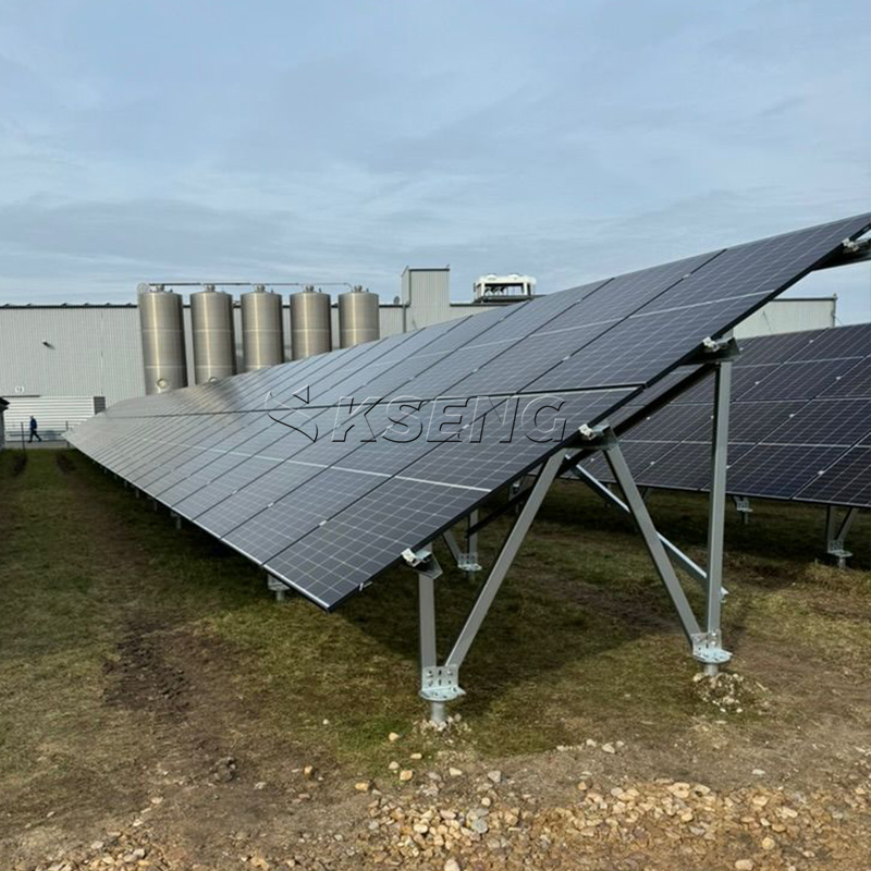 Syst&egrave;me de montage solaire au sol en Allemagne