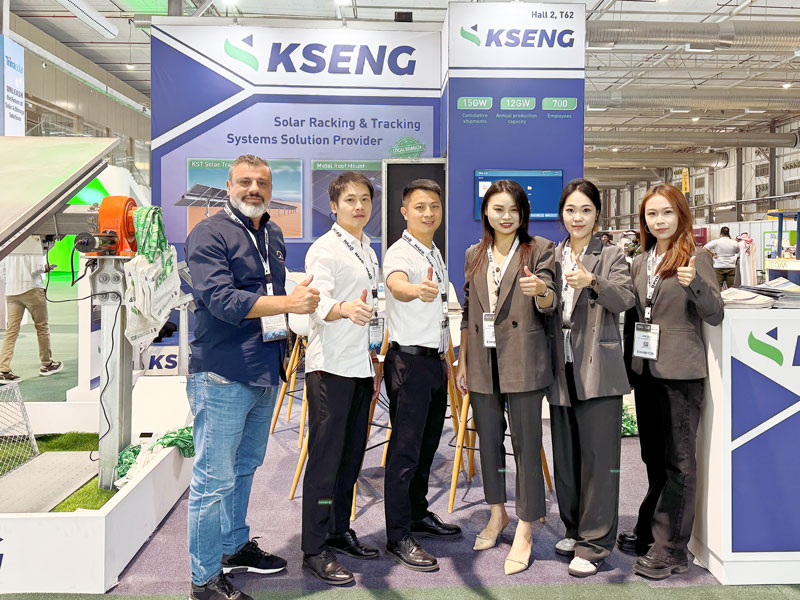 Solar & Storage Live KSA 2024 - La gamme compl&egrave;te de solutions de rayonnage solaire de Kseng Solar a re&ccedil;u une grande attention en Arabie Saoudite