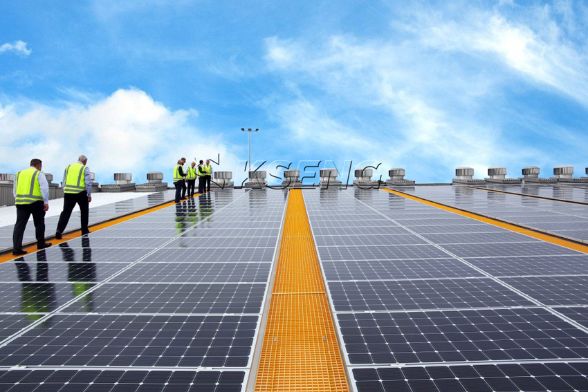 Solution de passerelle de toit en m&eacute;tal solaire &agrave; grille de passerelle FRP de taille personnalis&eacute;e
