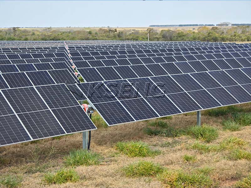 Sch&eacute;ma de d&eacute;finition de l'angle d'inclinaison du support solaire - angle entre le panneau solaire et le sol