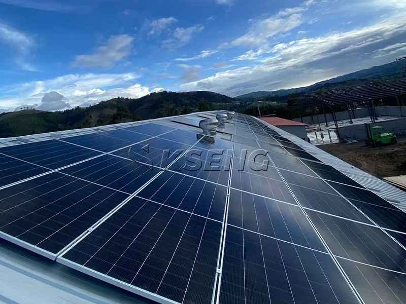 Supports de panneaux solaires pour toit en t&ocirc;le