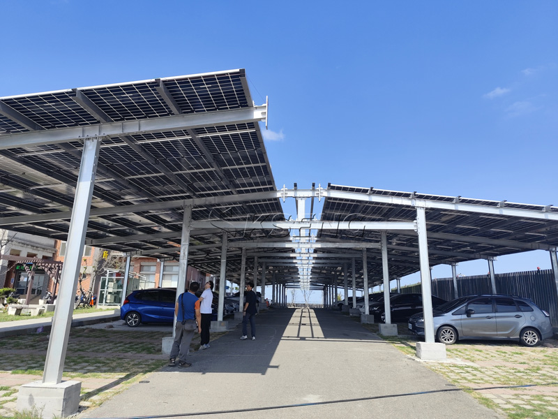 Syst&egrave;me d'abri de voiture solaire commercial pour l'ombrage du parking