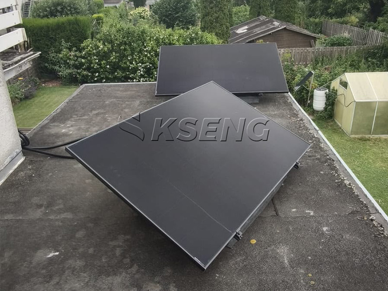 KSENG-easy-solar-bracket-lite-install&eacute;-sur-une-maison-allemande-toit-plat-en b&eacute;ton