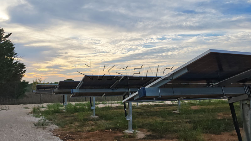 Projet solaire de 2,5 MW en Italie avec le tracker solaire &agrave; axe unique Kseng