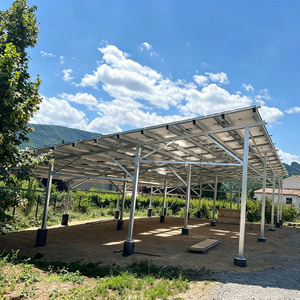 Syst&egrave;me de montage pour abri de voiture solaire en aluminium avec renfort diagonal renforc&eacute;